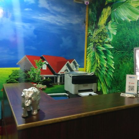 Hotel Skyland Бангалор Екстериор снимка