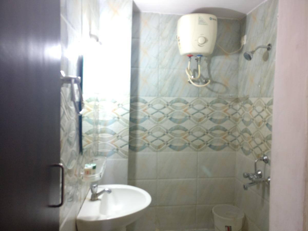 Hotel Skyland Бангалор Екстериор снимка